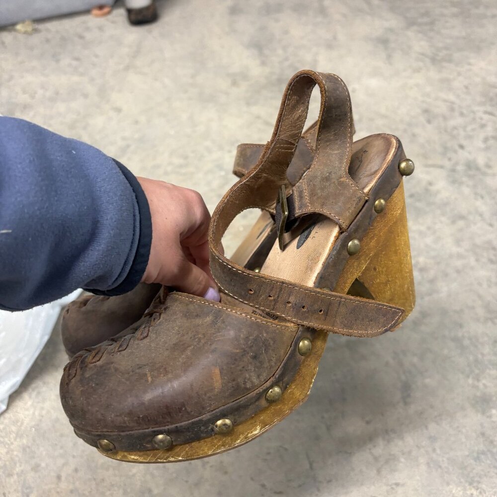 JEFFREY CAMPBELL ‘Woodies’ Sling Back Clogs, size 7, Free People